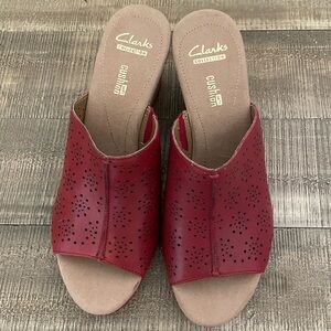 Clarks Helio Corridor Comfort Series Leather/ Cork Wedges Size 9